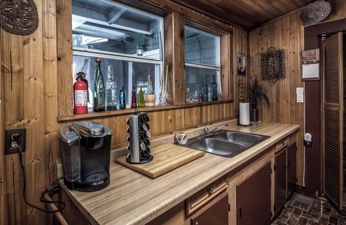 Ruidoso Cabina | 4 Miles: Eclectic 2 Bed/2 Bath Ruidoso Classic
