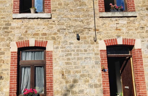 Bohon Casa | 4 minutes by car and 20 minutes by foot to Durbu.