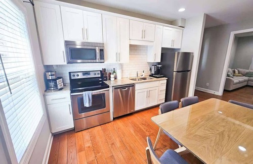 Chapel Hill Casa | 4 Minutes to UNC - 7 Minutes to Carrboro - En-Suite Bathrooms
