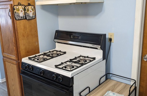 Omaha Casa | 4 minutes to zoo & 10 minutes to downtown! 2 bedroom, 3 bed home w/patio & yard