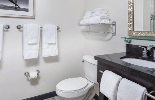 Lower Nob Hill Hotel | 4 nights, 01/11/26 - 01/15/26, @ 1BR Deluxe unit - Walk to JP Morgan Conference