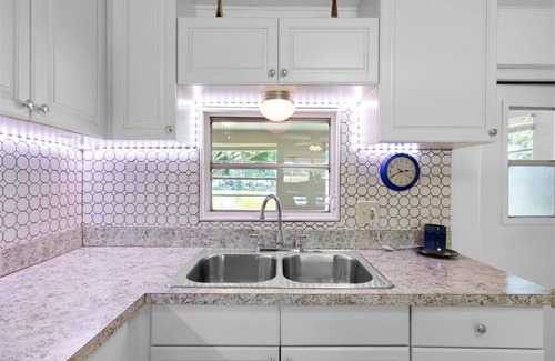 Taylor Creek Casa | 4 Oaks Oasis 2BR/2BA/Pullout couch