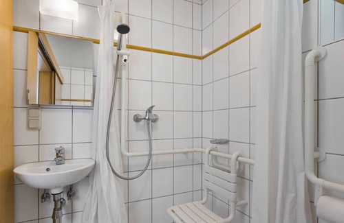 Saarburg Casa | 4-person bungalow - Extra accessible in the holiday park Landal Warsberg