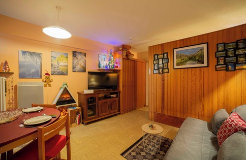 Saint-Etienne-en-Devoluy Apartamento | 4-person family apartment at the foot of the slopes and close to shops
