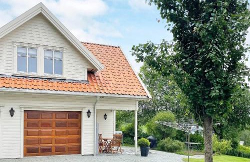 Bjørheimsbygda Casa | 4 person holiday home in Tau
