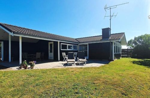 Smidstrup Strand Casa | 4 person holiday home in Gilleleje-By Traum
