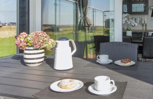 Harboore Casa | 4 person holiday home in Harboøre-By Traum