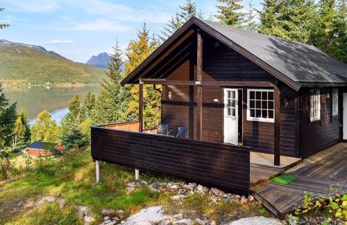 Botnhamn Casa | 4 person holiday home in Botnhamn