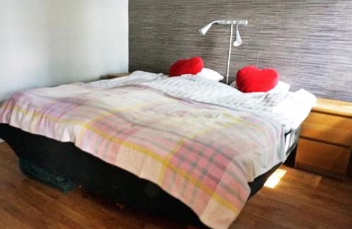 Bullaren Casa | 4 person holiday home in BULLAREN