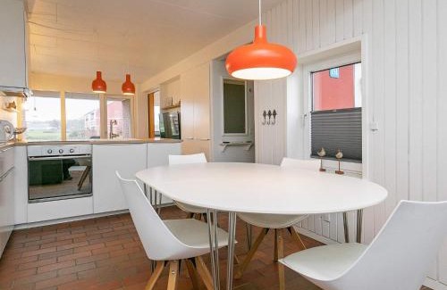 Lemvig Apartamento | 4 person holiday home on a holiday park in Lemvig