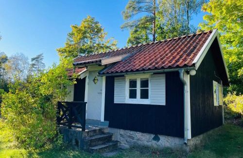 Svarvaremala Casa | 4 person holiday home in HALLABRO-By Traum