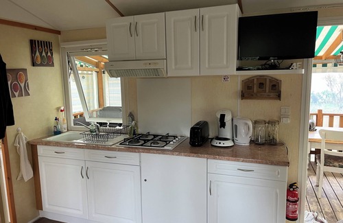 Notre-Dame-de-Riez Casa | 4-person mobile home with private shower room