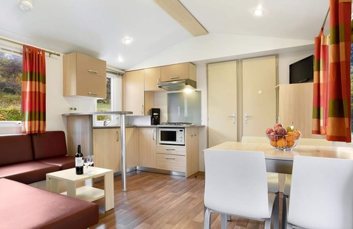 Saarburg Casa | 4-person mobile home in the holiday park Landal Warsberg