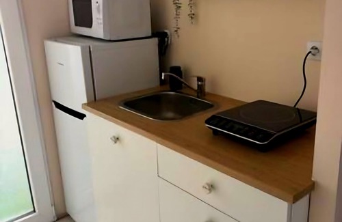 Lunel Apartamento | 4-person studio with private pool and jacuzzi