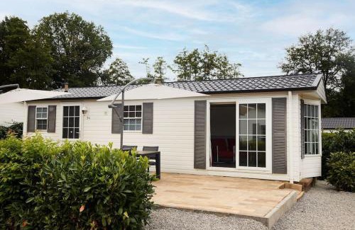 Oisterwijk Apartamento | 4 persons chalet Valkenbosch situated in the forested area