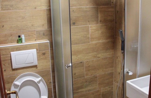 Gjirokaster Hotel | 4 Rooms Hotel