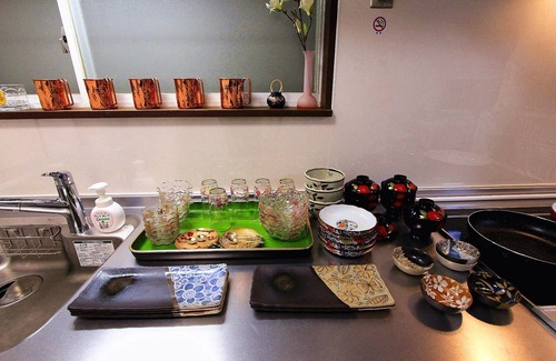 Nakagyo Ward Casa | 4 roomsMaximum 12people can rent the entire buildingLarge parking lot freeClose to / Kyoto Kyōto