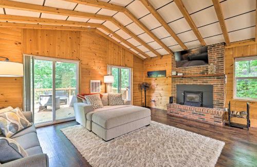 Beech Mountain Casa | 4-Season Family Retreat about 2 Mi to Ski Resort!