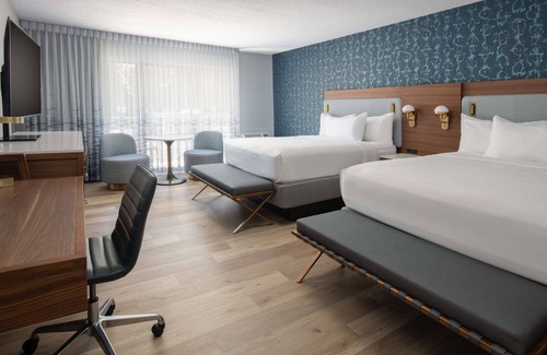 Port Angeles Hotel | 4 Spacious Units! Pool, FREE Parking, Pets Allowed, Near Francis Street Park!