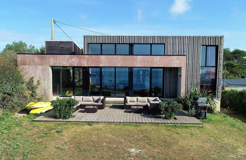 Santec Casa | 4 star architect villa with Pool, direct access to the beach