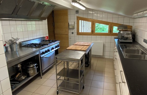 Habere-Poche Chalet De Esquí | Chalet de 4 estrellas entre lago y montaña, jacuzzi, sauna, frente a las pistas.