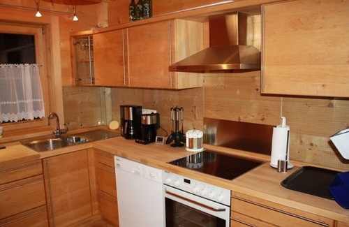 Garmisch-Partenkirchen Casa | Casa de vacaciones de cuatro estrellas con maravillosas vistas a la montaña y un gran jardín privado