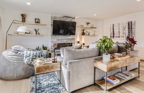 Jefferson Park Casa | 4 story brand new modern townhome in the heart of Jefferson Park