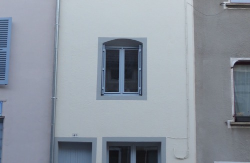 Clairvaux-les-Lacs Casa | 4 to 6 berth accommodation 10 mi walk from the lake