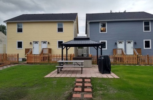Renton Casa | ★ 4 Townhomes with Smart TV and Blackout Curtains