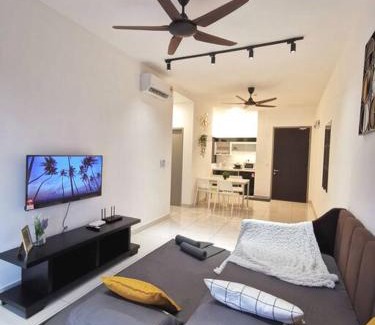 Kampung Bukit Dukong Apartamento | 4 Traders Garden 1 Bedroom Pool View Netflix WiFi