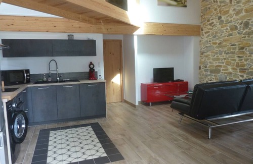 Osses Casa | Abartiague Borda clasificado 4 *, verde, tranquilo en el interior del País Vasco