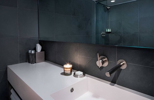 Lower East Side Hotel | 4 x Deluxe Room w/ 2 DBL Beds at Hotel on Rivington