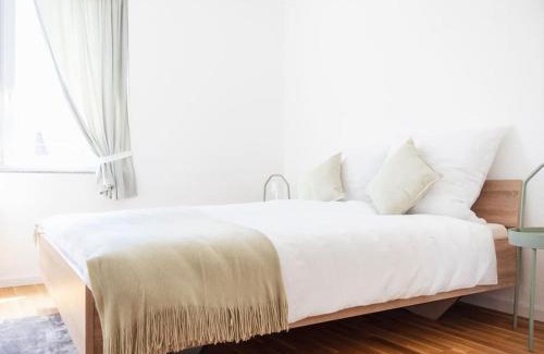 Leinfelden-Echterdingen Apartamento | 4-Zimmer-Apartment - Messe - Airport - Tiefgarage - 3-Schlafzimmer - Küche