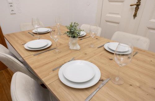 Neukoelln Apartamento | 4 Zimmer Große Küche Balkon am Maybachufer