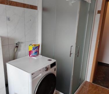 Traunreut Apartamento | 4 Zimmer Wohnung im 1. Stock