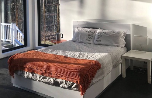 Walkerville Casa | 40 Acres of modern solitude