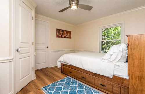 Moravian Falls Casa | 40 Acres w/Waterfalls, Vineyard, Stream, 5 bedroom