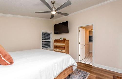 Moravian Falls Casa | 40 Acres w/Waterfalls, Vineyard, Stream, 5 bedroom