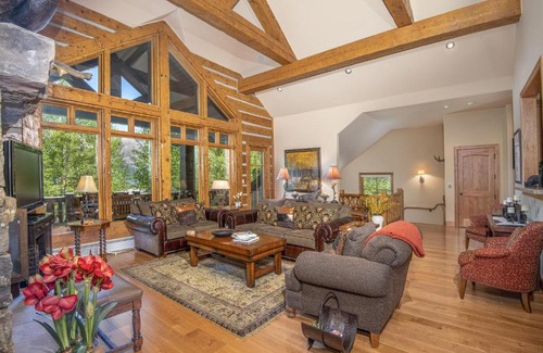 Avon Casa | 40 Goshawk home