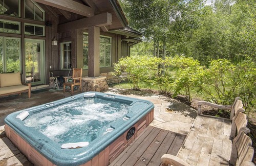 Avon Casa | 40 Goshawk home