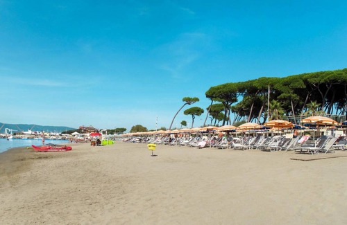 Marina di Massa Otro | 40 m² Alojamiento ∙ 2 habitaciones ∙ 4 huéspedes