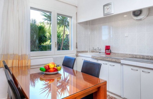 Llanca Apartamento | 40 m² Apartamento ∙ 1 habitación ∙ 3 huéspedes