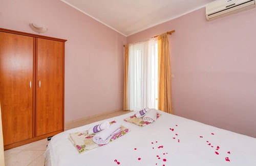 Bregvija Apartamento | 40 m² Apartamento ∙ 2 habitaciones ∙ 5 huéspedes