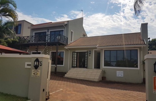 Umhlanga Complejo | 40 m² Habitación privada ∙ 1 habitación ∙ 4 huéspedes