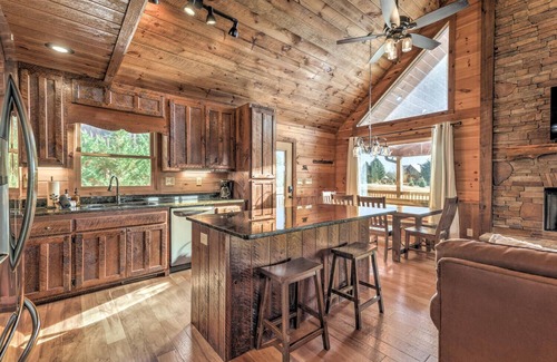 Morganton Cabina | 40% Off 10 min>Blue Ridge Mountain Views Hot Tub Firepit Game Room Fishing Pond