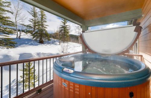Rendezvous Casa | 40 Reunion Ct with private hot tub