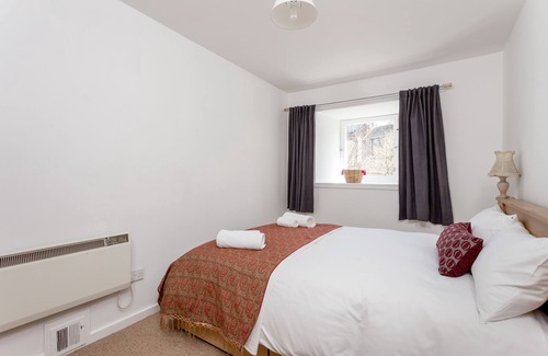 West End Apartamento | 400 Dean Village Apartment