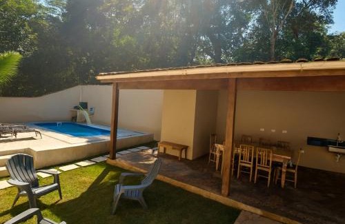 Boraceia Casa | 400 m te Separam das Areias da Praia de Boraceia, casa com piscina aquecida para ate 12 pessoas