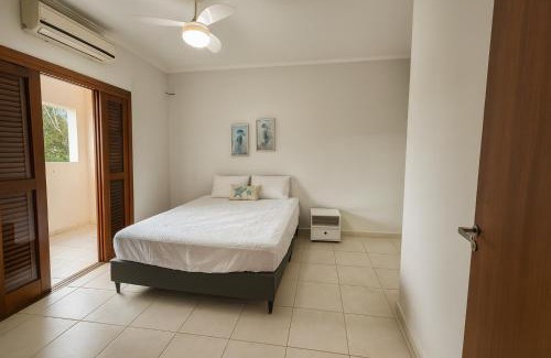 Boraceia Casa | 400 m te Separam das Areias da Praia de Boraceia, casa com piscina aquecida para ate 12 pessoas