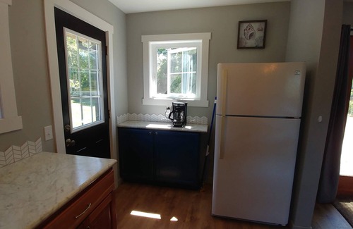 Camano Island Casa | 400 Paces to the Beach! 1 bedroom bungalow
